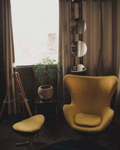 egg chair